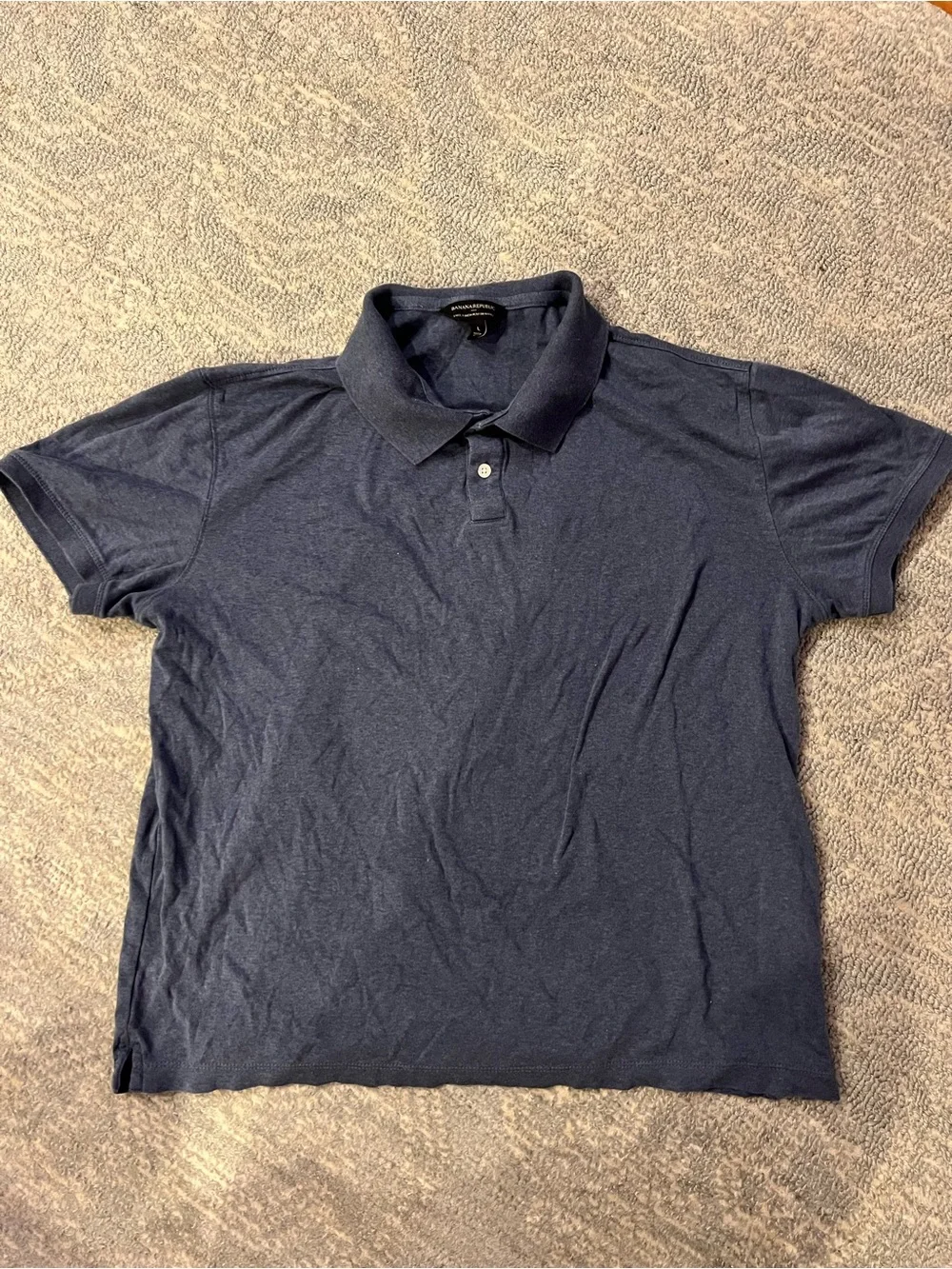 Banana Republic Men's Navy Polo Shirt - Classic Short Sleeve